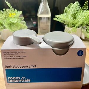 BATH ACCESSORY SET